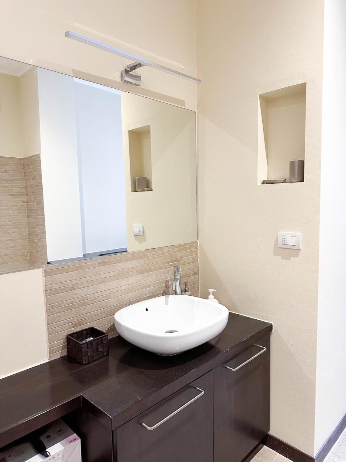 Oasis Of Design And Comfort With Terrace Apartment