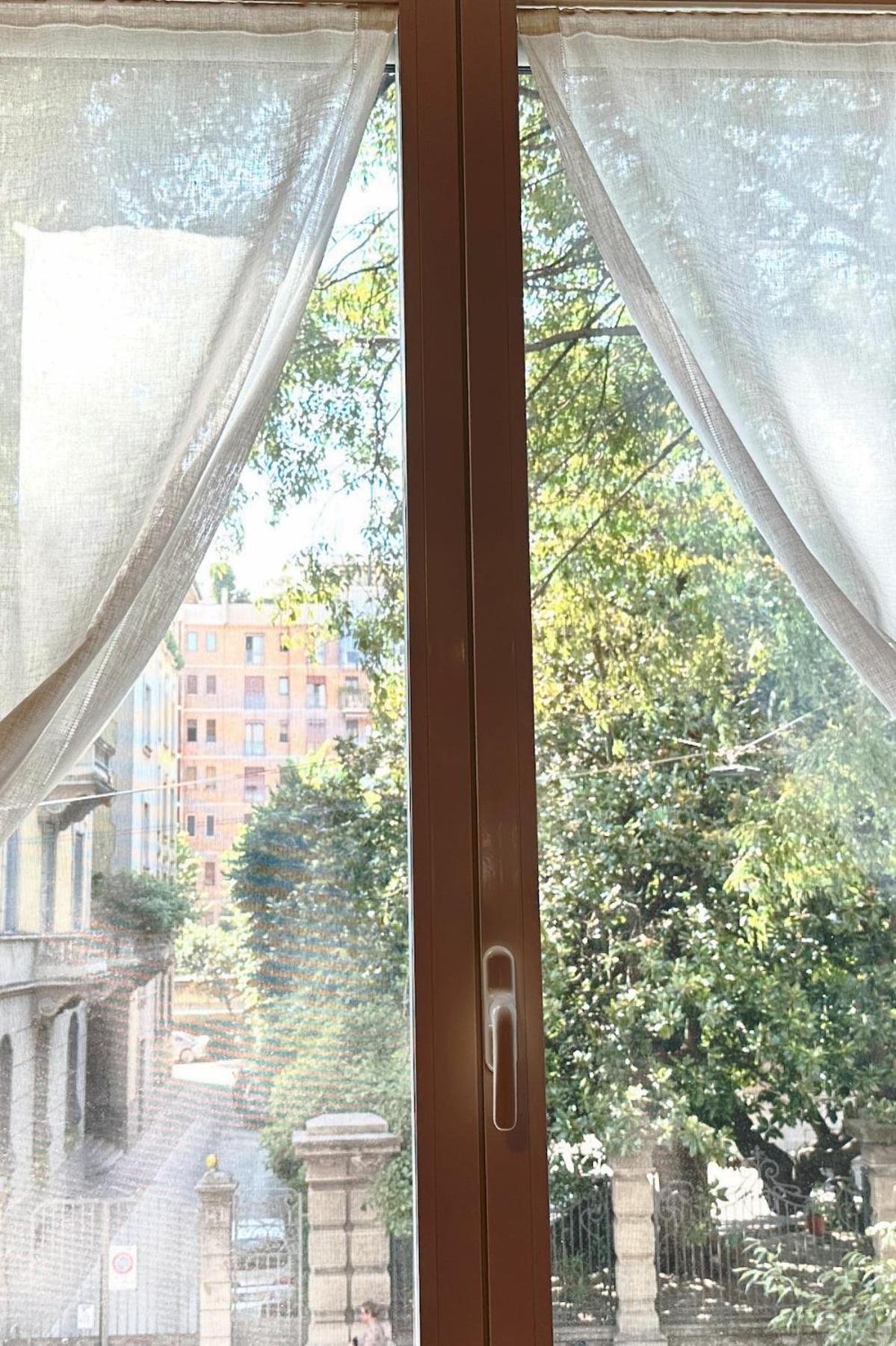 Oasis Of Design And Comfort With Terrace Apartment *