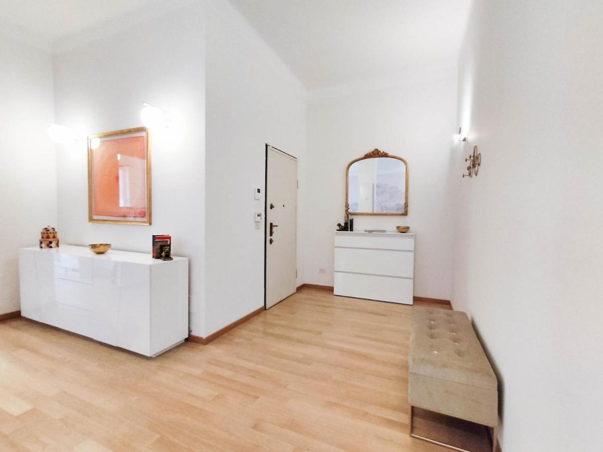 Oasis Of Design And Comfort With Terrace Apartment *