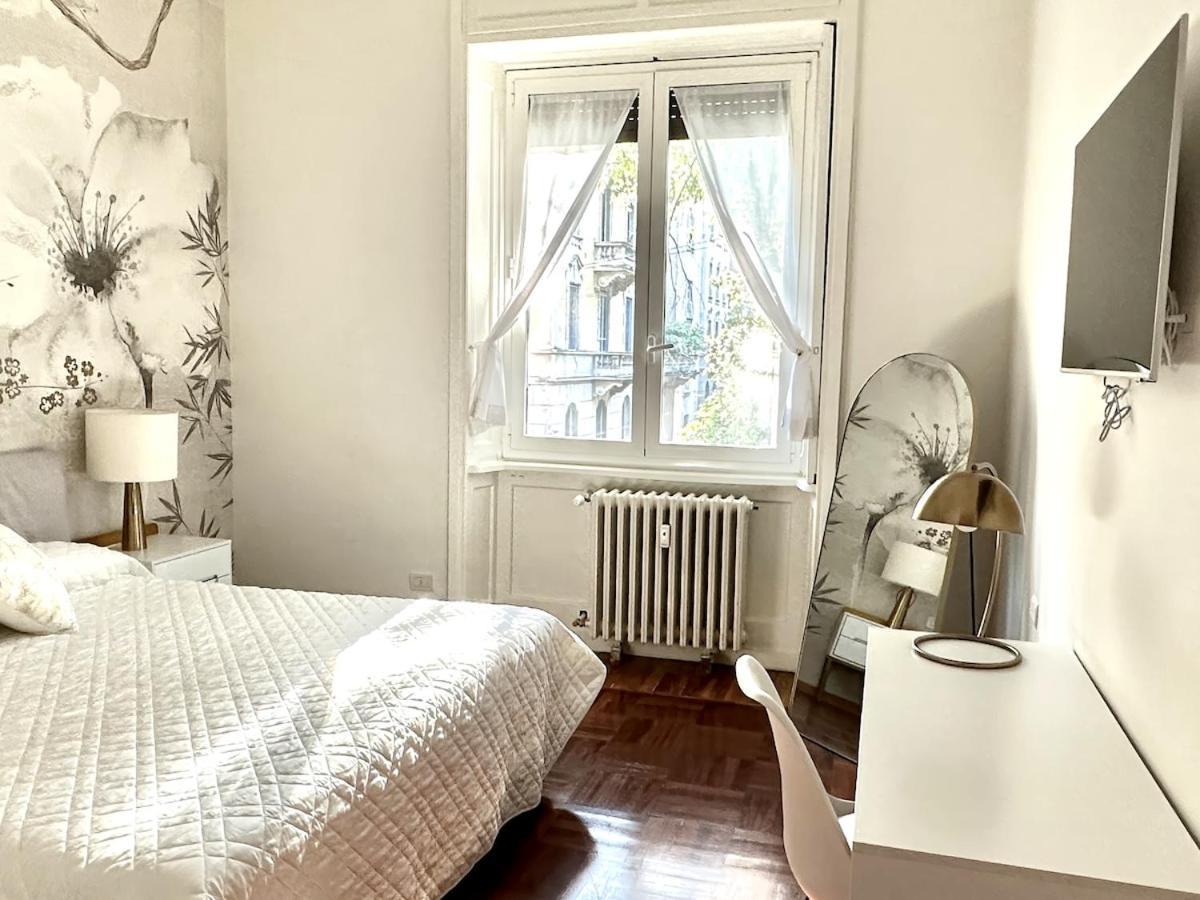 Apartment Oasis Of Design And Comfort With Terrace