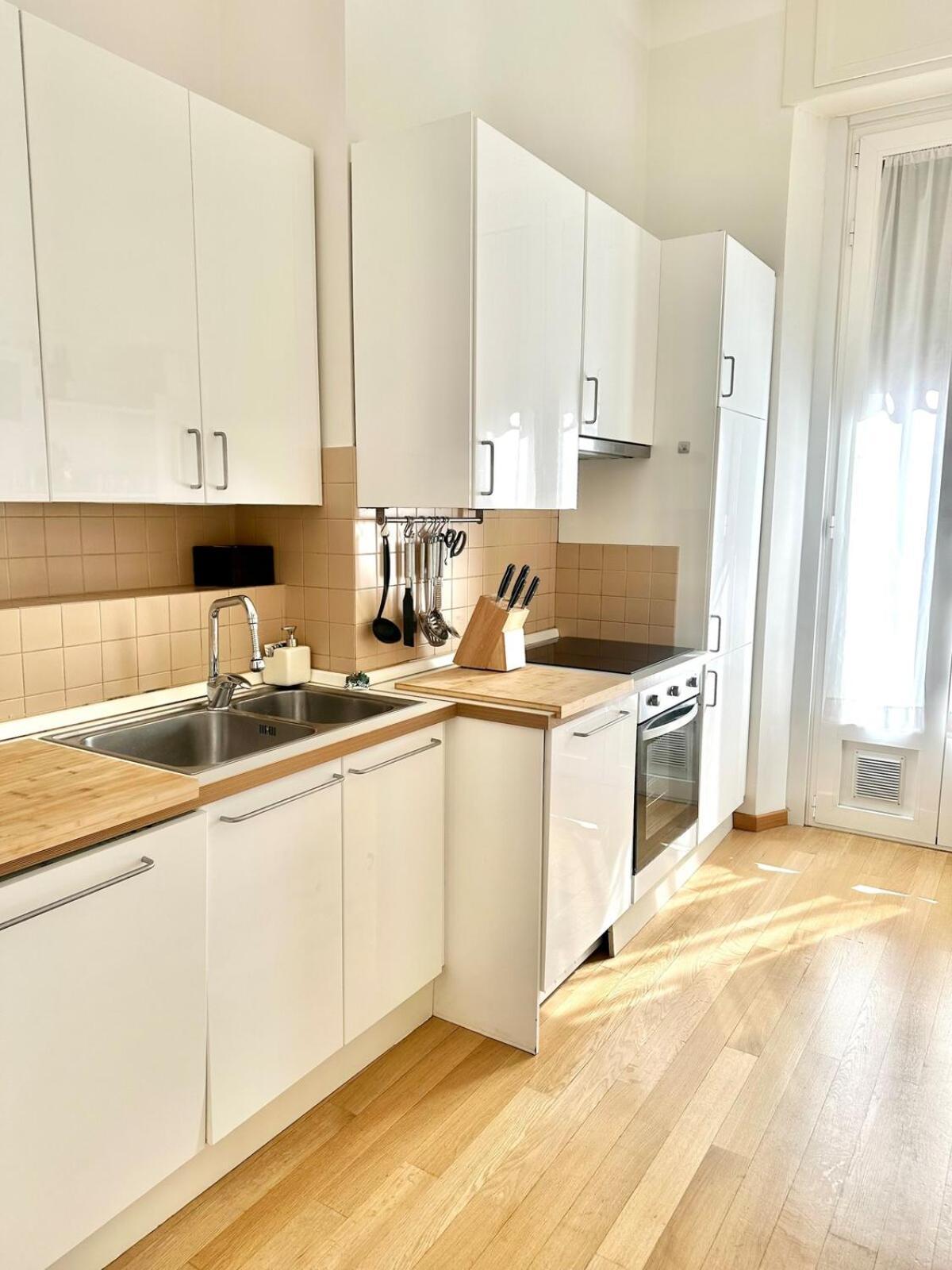Oasis Of Design And Comfort With Terrace Apartment